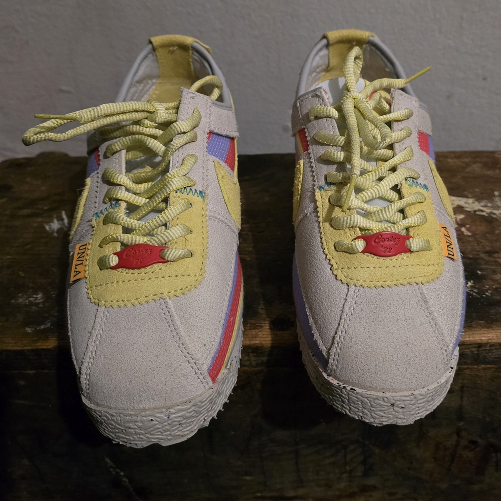 NIKE X UNION LA CORTEZ. BOYS SIZE 4